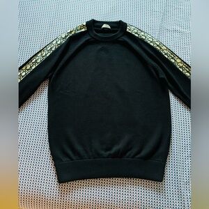 Dior sweater size Small.